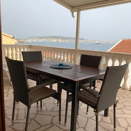 Calypso Trogir