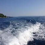 Calypso アパート トロギール