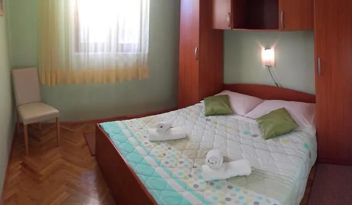 Calypso Apartament *